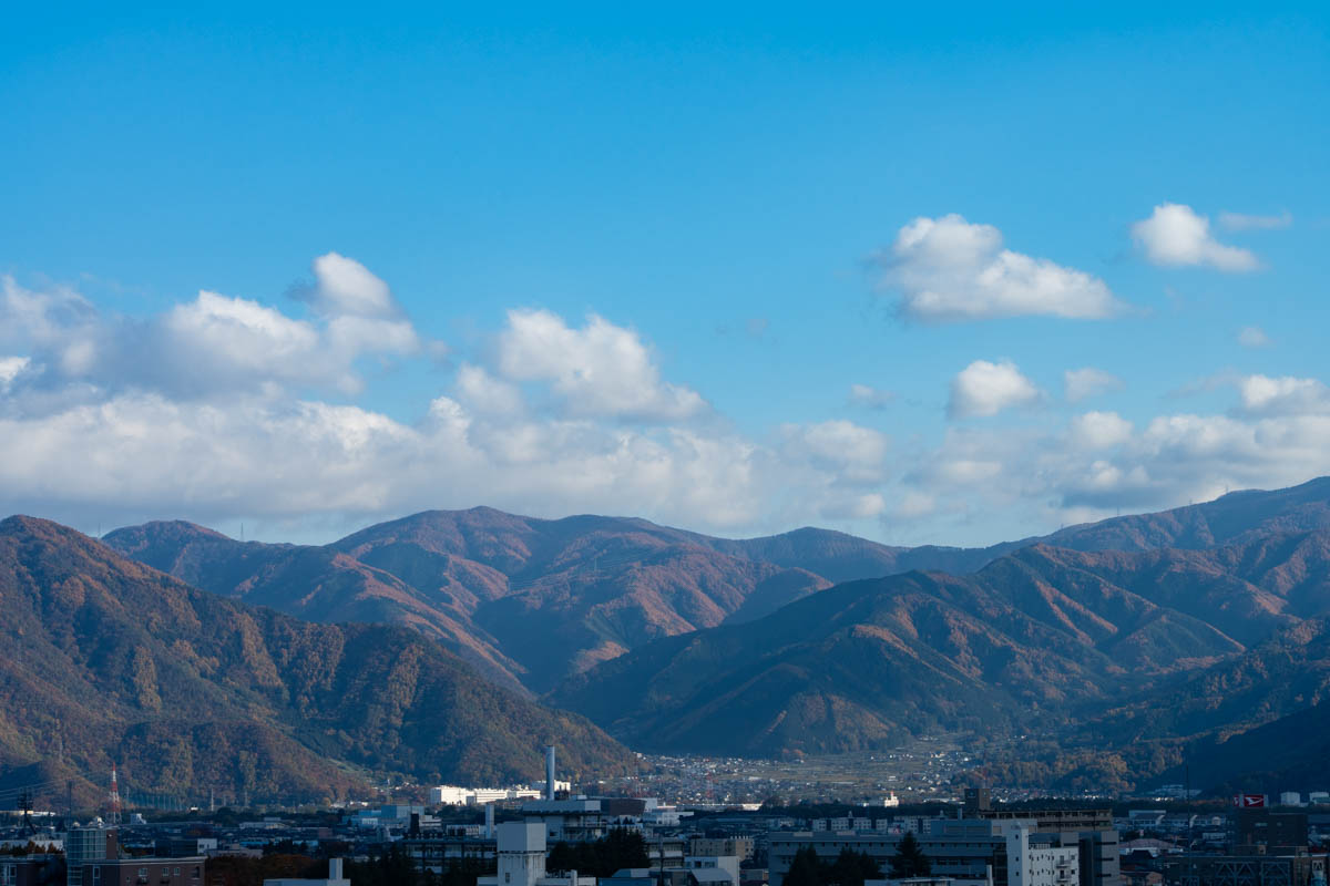 Lightroom Classicで現像した長野市の山並み